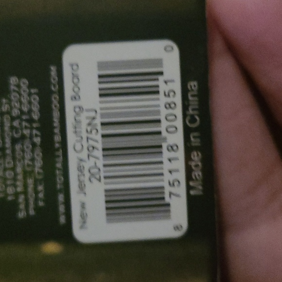 New Totally Bamboo New Jersey Shaped  Bamboo Cutting Serving Board 15”x10” - Picture 3 of 3